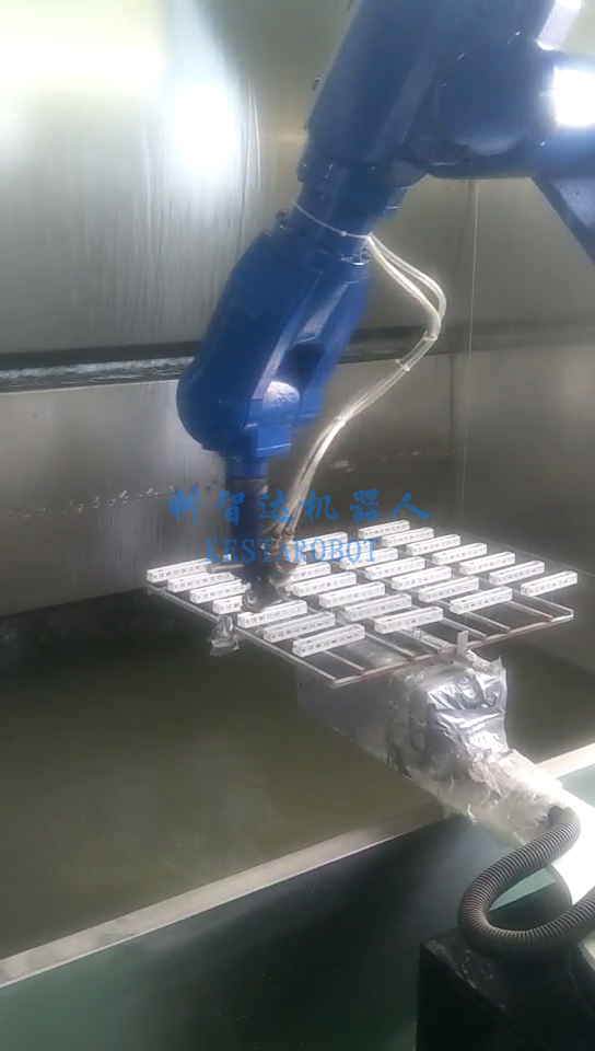 噴涂機(jī)器人介紹(圖8) 噴涂機(jī)器人介紹(圖8)