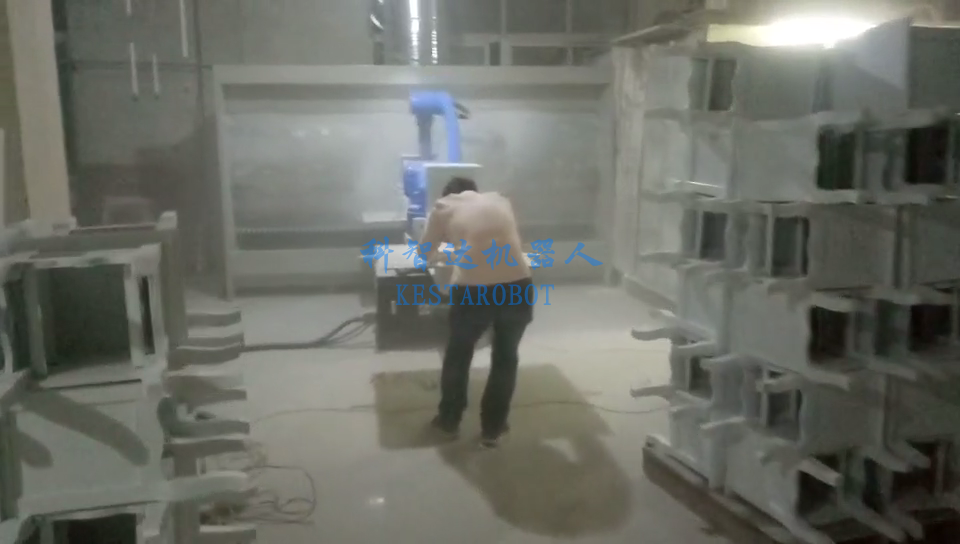 噴涂機(jī)器人介紹(圖3) 噴涂機(jī)器人介紹(圖3)